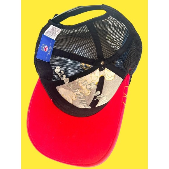 Tampa Bay Buccaneers Hat Womens Red Snapback Trucker Cap Reebok Embroidered Flag - Picture 6 of 8